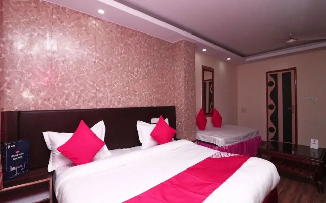 OYO 14931 Hotel Step In