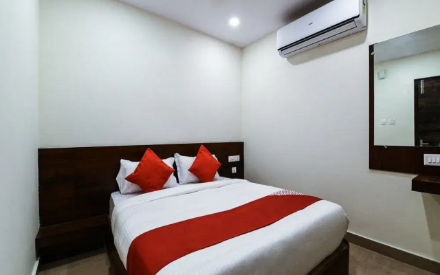 Oyo 12681 Blue Moon Inn