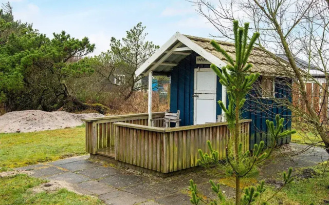 10 Person Holiday Home in Oksbol