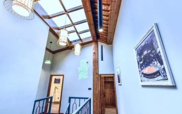 Liuzhu Dongyuan Boutique Hostel