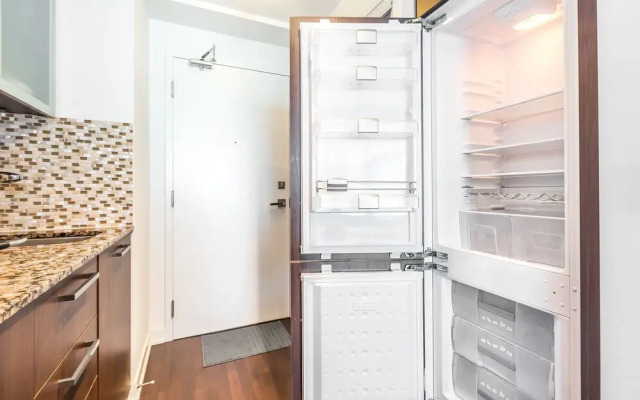 New! Serenity Stay With Lakeshore View. 50+ Floor