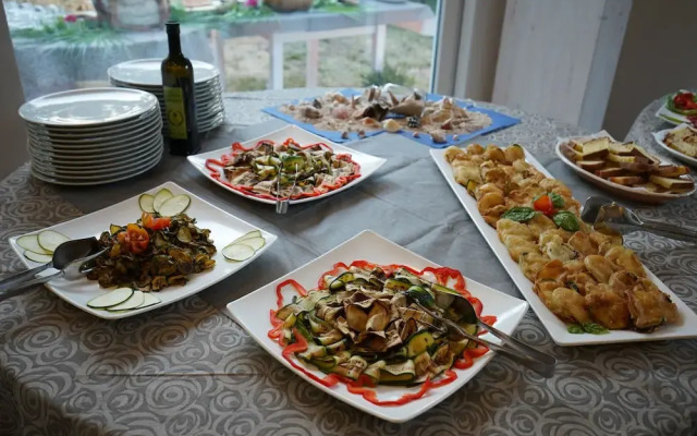 Apartment "ulivo" With Pool and Private Beach