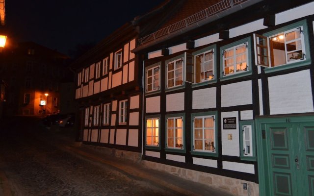 2 Person Studio In The Oldest Half Timbered House In Blankenburg With Terrace