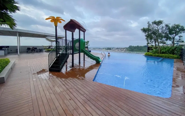 Comfortable 1Br Without Living Room At Amartha View Apartment