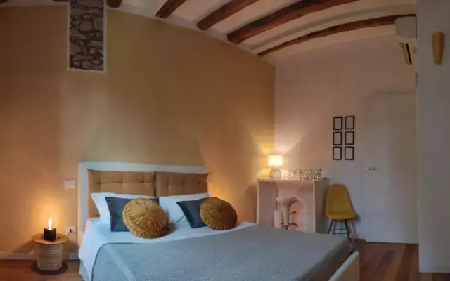 Appartamento grazioso in palazzina del 900: Verona