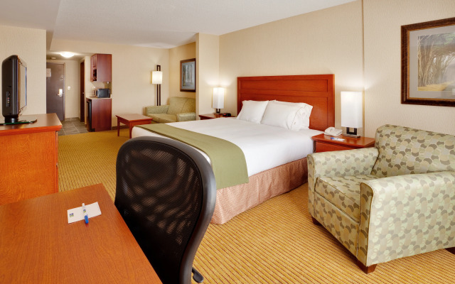 Holiday Inn Express Hotel & Suites CLARINGTON - BOWMANVILLE by IHG