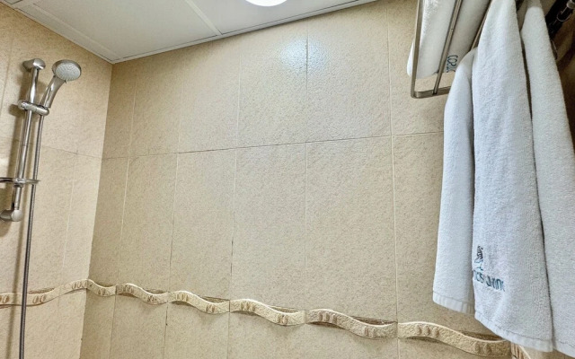 Cosmos Living 1 BR Suite Near Dubai Mari