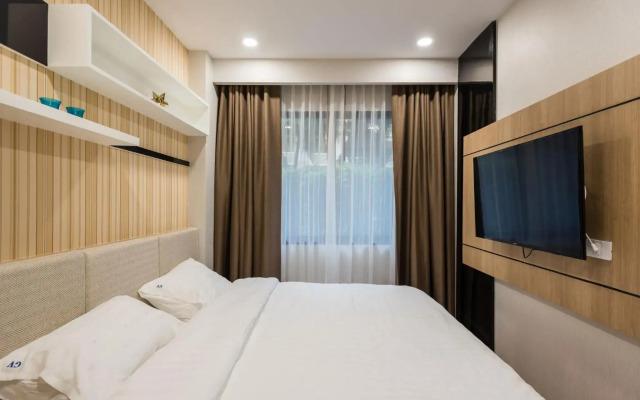 Dusit Grand Park by GrandisVillas