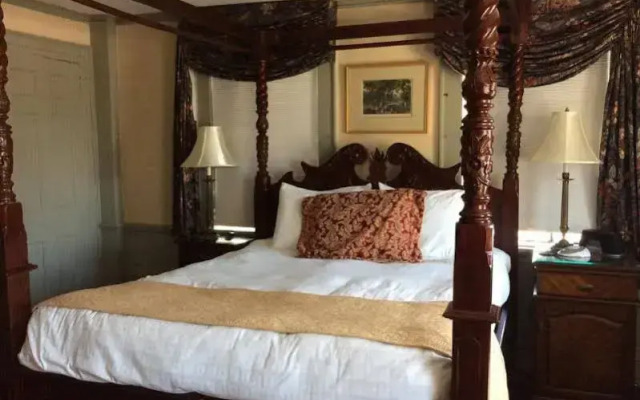 Samuel Durfee House B&B