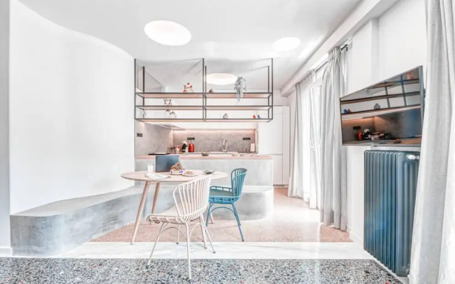 Comfortable Living in Athens 2BR Apartment