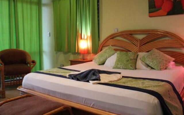 Kayu Hotel