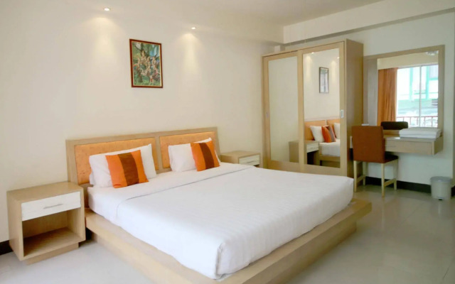 Orange Hotel