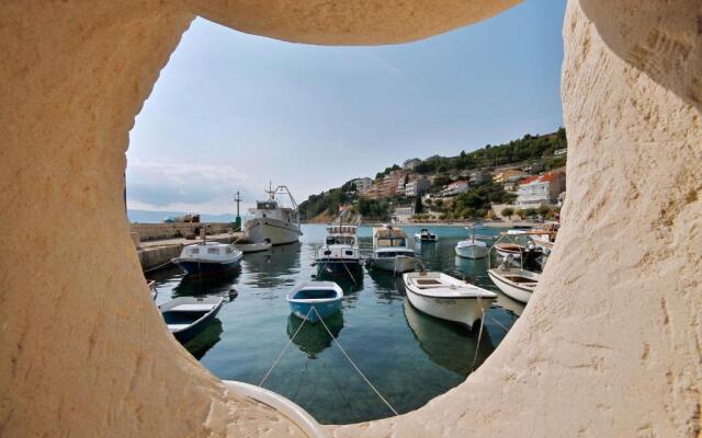 Apartment Žara 2 with Boat Place