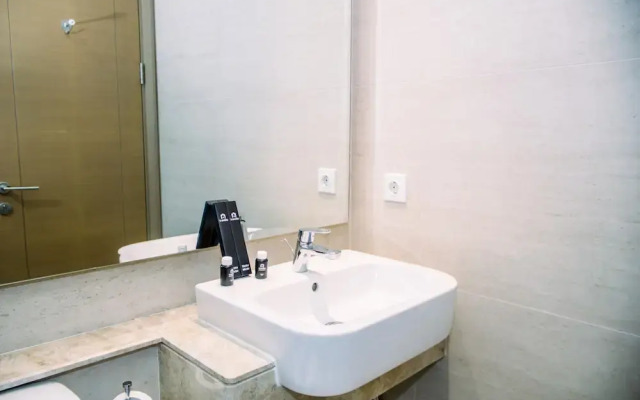 Fancy And Nice Studio At Gold Coast Apartment