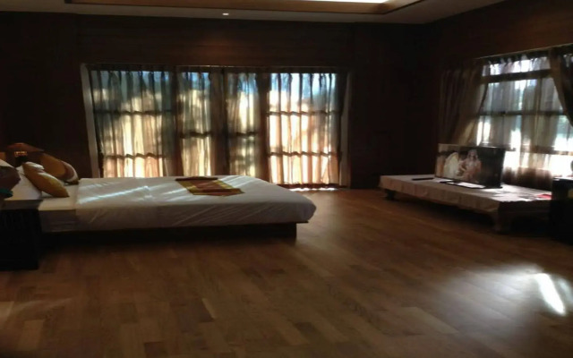 Risasinee Spa & Resort