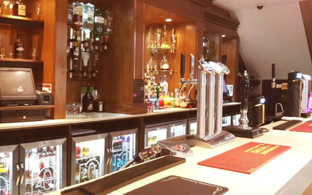 Skylark Hotel
