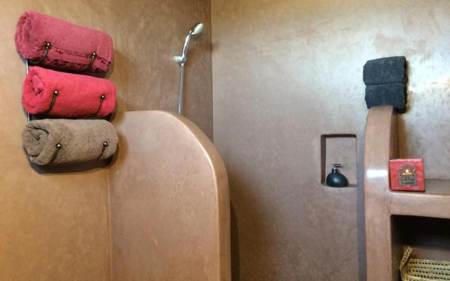 Villa d’architecte 103 commentaires 5* sur 2 sites