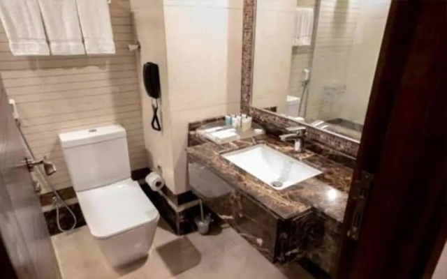 Violet Al Azizia Hotel