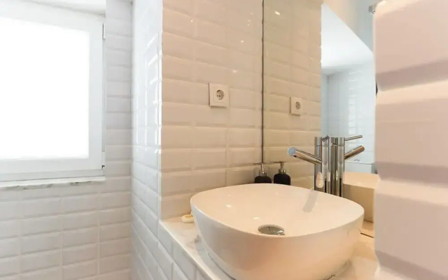Alfama Suite by Homing