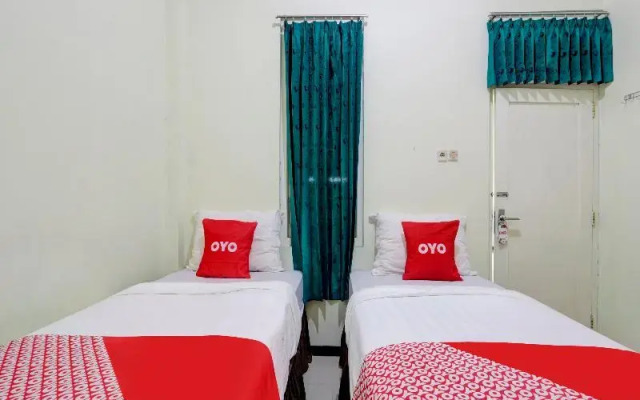 OYO 90709 Djati Guest House
