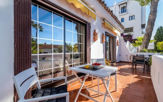 Newly renovated 3 bedroom apt next to Puerto Banús