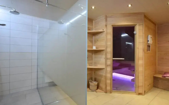 Luxury House with Indoor Pool, Sauna, Hot Tub