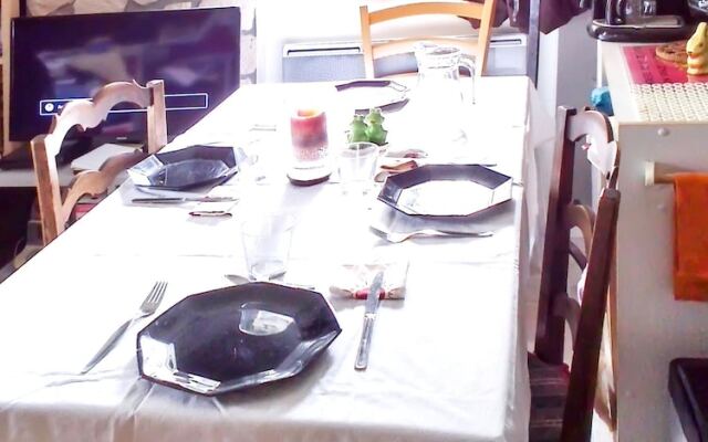 House With one Bedroom in Le Chesnay, With Furnished Garden