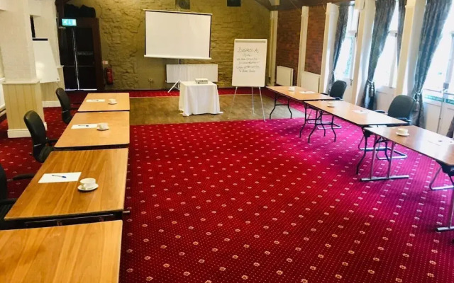 Cock Hotel Stony Stratford by Greene King Inns