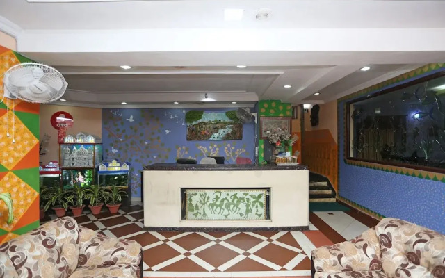 Capital O 6077 Hotel Ashraya
