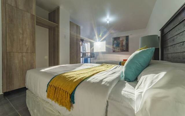 Turibana Plaza Suite 5 w Balcony