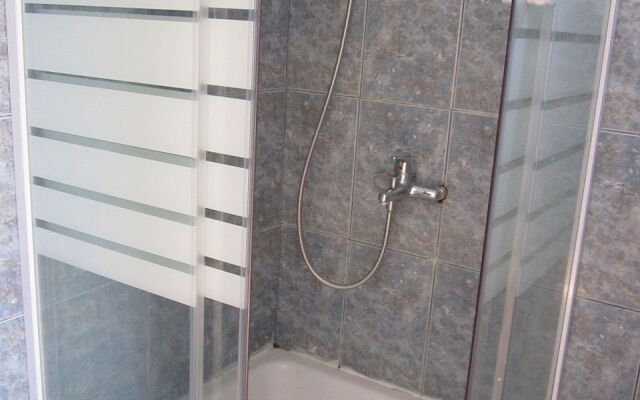 Apartment Sor - on the beach: A2 Bibinje, Zadar riviera