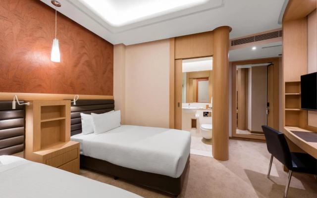 Rydges Australia Square Hotel - Image 7