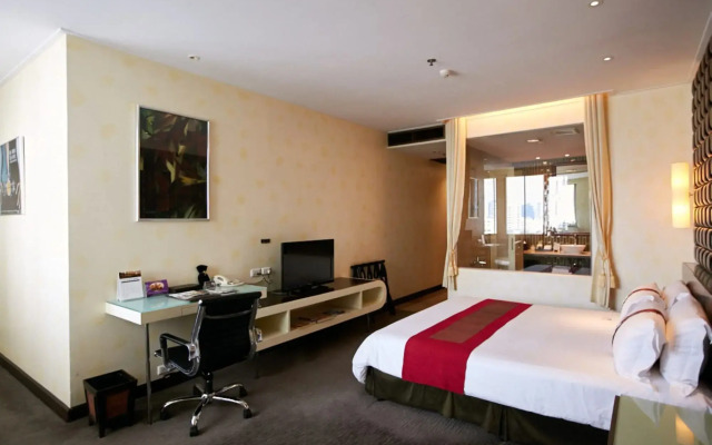 Davis Bangkok