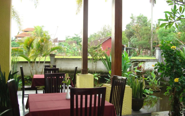 Aniniraka Resort & Spa