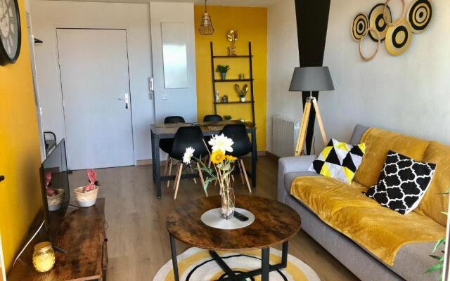 Le Nautica Plage T2 Climatise En Bord de Mer