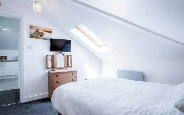 Rooftops - 1 Bedroom Apartment - Tenby