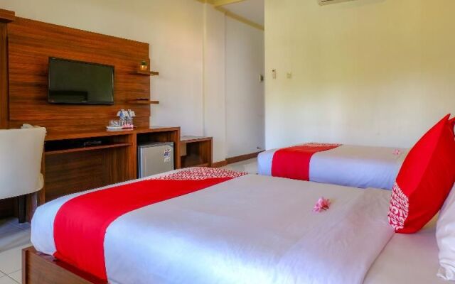 OYO 953 Family Beach Hotel