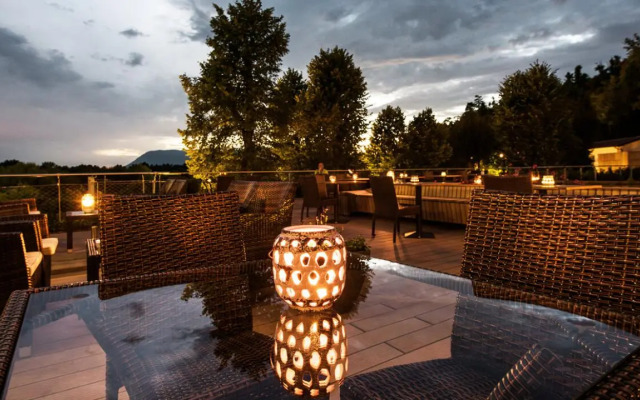 Postojna Cave Hotel Jama