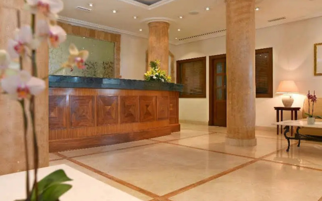 Las Lomas Village – Luxury Apartments