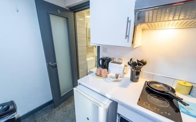 Homely Studio Next to City Centre