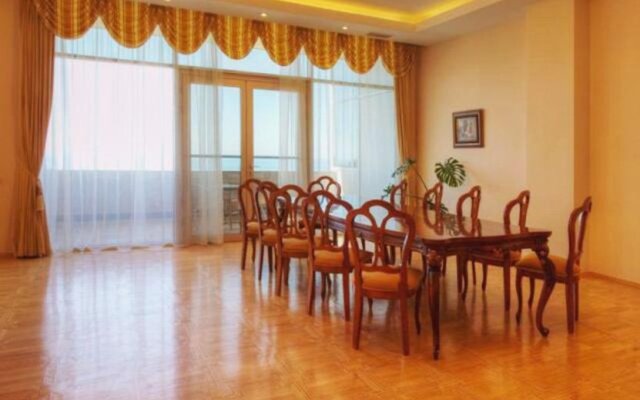 Tavria Hotel
