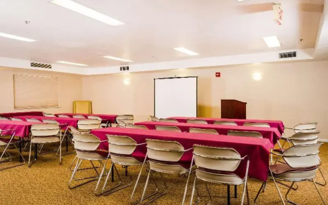 Quality Inn & Suites Lathrop South Stockton
