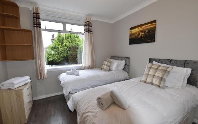 Sighthill 3 Bedrooms with Private Garden