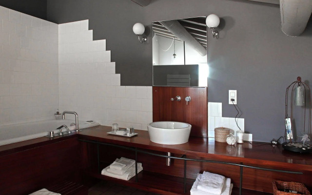 La Maison sur la Sorgue - Esprit de France