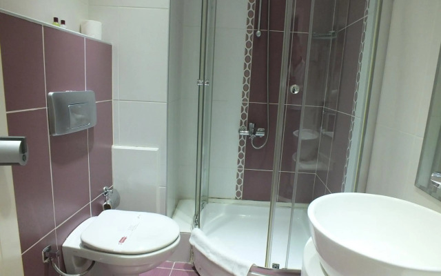 Grand Ahos Hotel & Spa