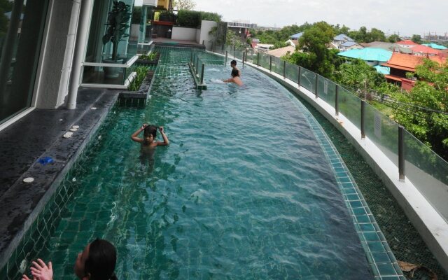 M PLACE at IMPACT Muangthong Thani