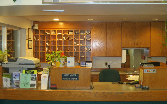 Bay City Inn