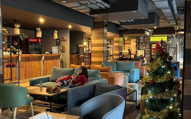 Арборо Боровец Гардънс Е 68