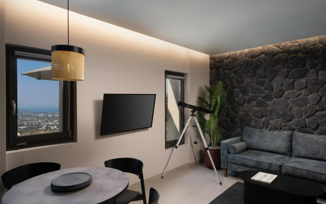 Apikia Santorini Suites - Adults Only
