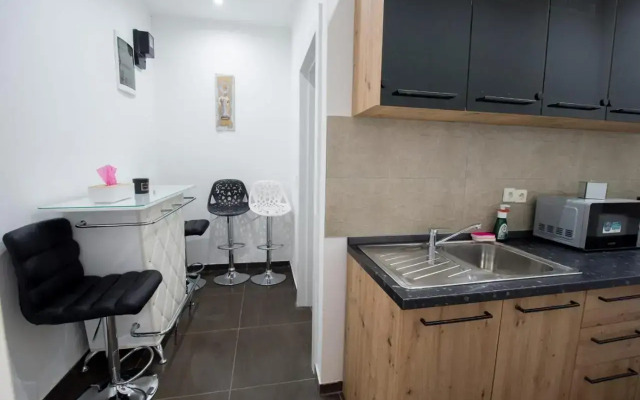 Apartman Slay